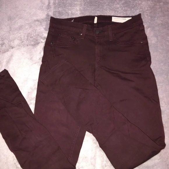 rag & bone Women's Mulberry/ Burgundy Skinny Jeans - Picture 1 of 15